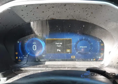 2021 Ford Escape Titanium z USA, uszkodzony, nr VIN 1FMCU9J90MUA58624